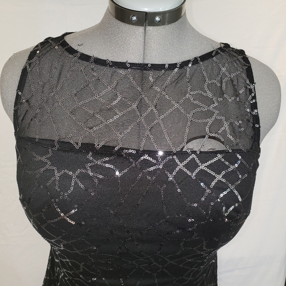 NWOT Chaps size 6 Black and silver cocktail dress - Picture 7 of 12